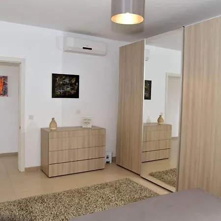 Valley Of Honey Apartament *